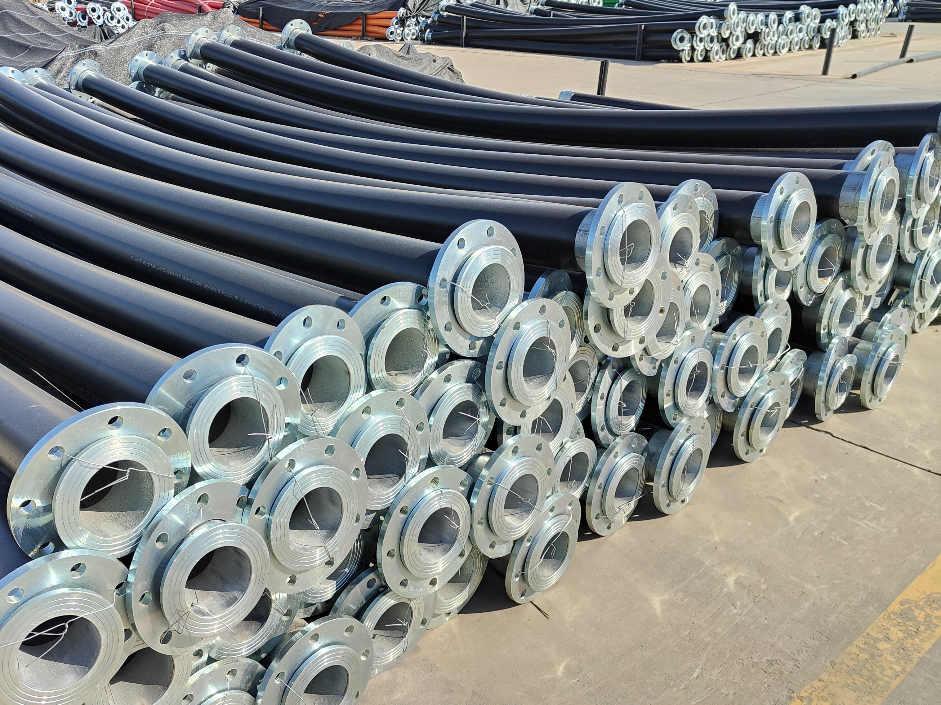 Mining steel wire mesh reinforced polyethylene composite pipe